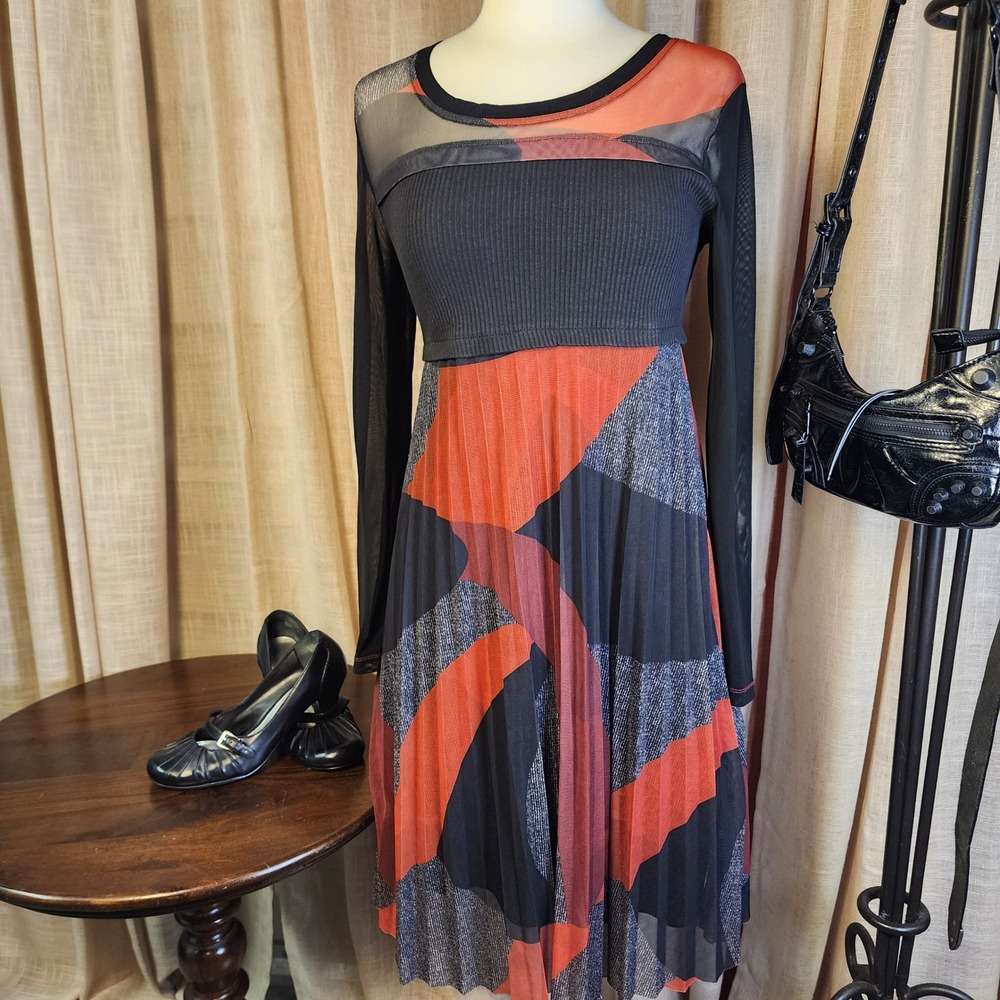 Boo Radley Australia Mesh Pleated Midi Dress S Black Rust Artsy
